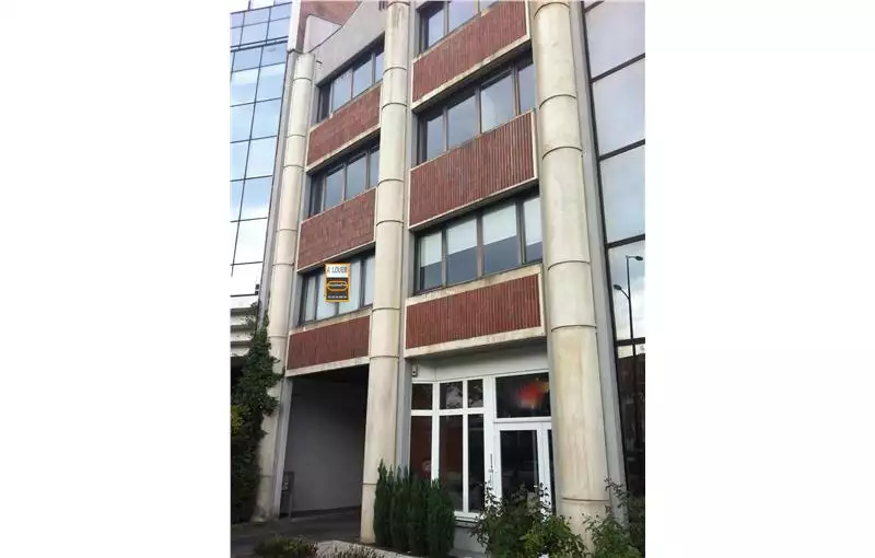 Location de bureau de 100 m² à Marcq-en-Baroeul - 59700