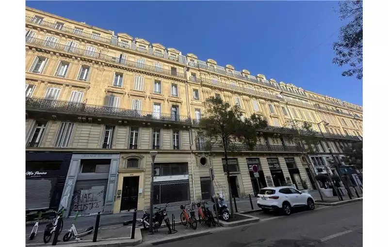 Location de bureau de 1215 m² à Marseille 1 - 13001