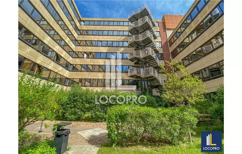 Location de bureau de 661 m² à Marseille 8 - 13008