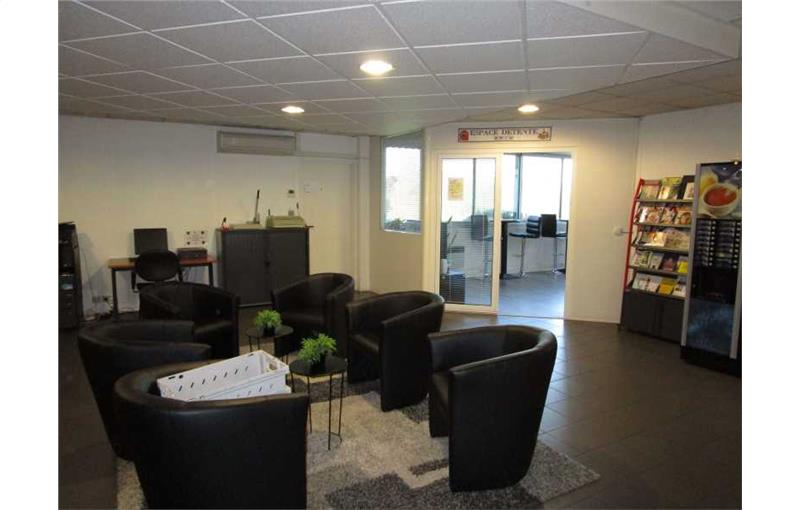 Location de bureau de 956 m² à Mérignac - 33700 photo - 1