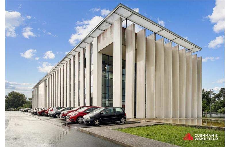 Location de bureau de 2 266 m² à Mérignac - 33700 photo - 1