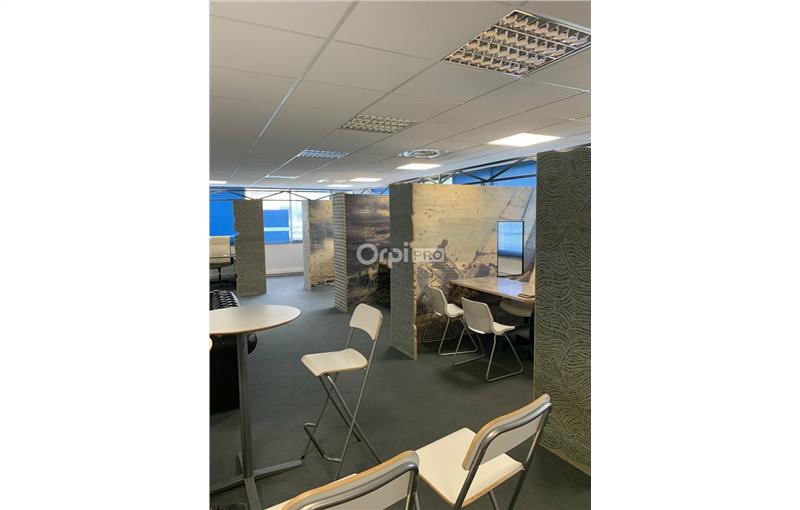 Location de bureau de 250 m² à Mérignac - 33700 photo - 1