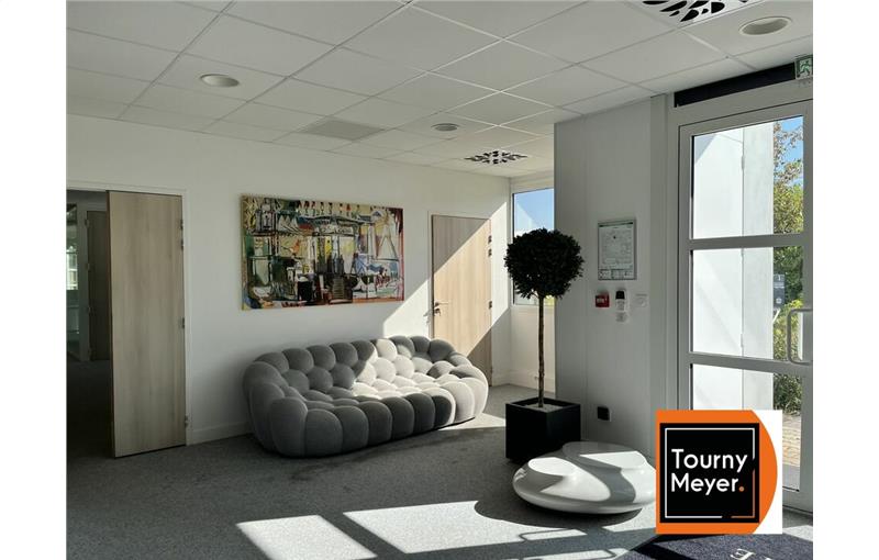 Location de bureau de 1 141 m² à Mérignac - 33700 photo - 1