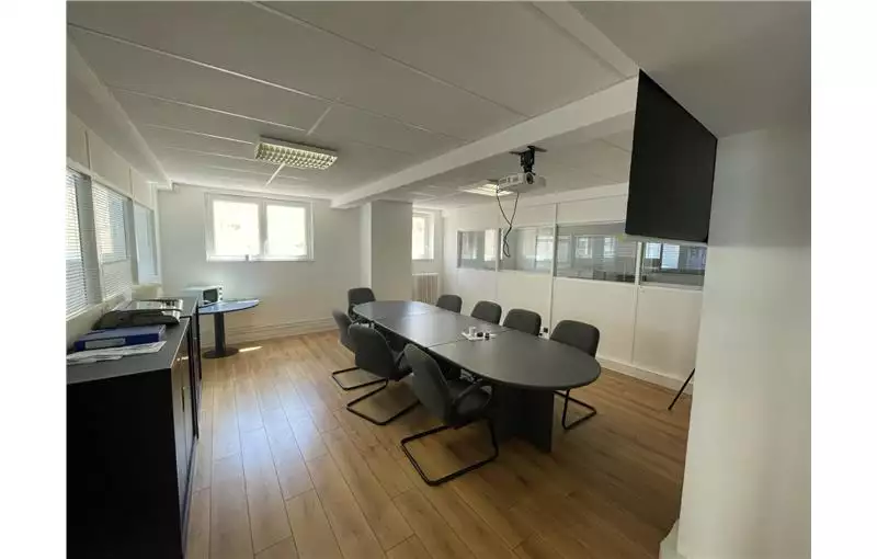 Location de bureau de 600 m² à Metz - 57000