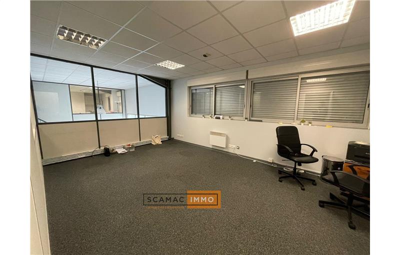 Location de bureau de 150 m² à Montrabé - 31850 photo - 1
