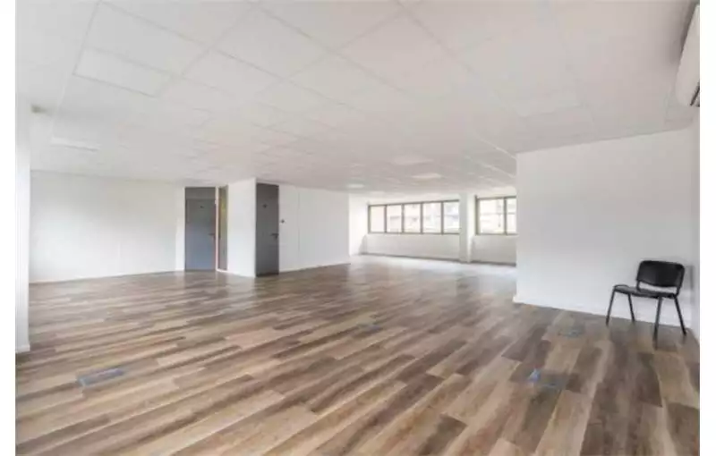 Location de bureau de 97 m² à Montreuil - 93100