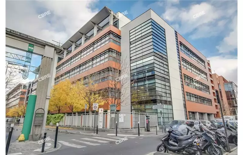 Location de bureau de 12614 m² à Montreuil - 93100