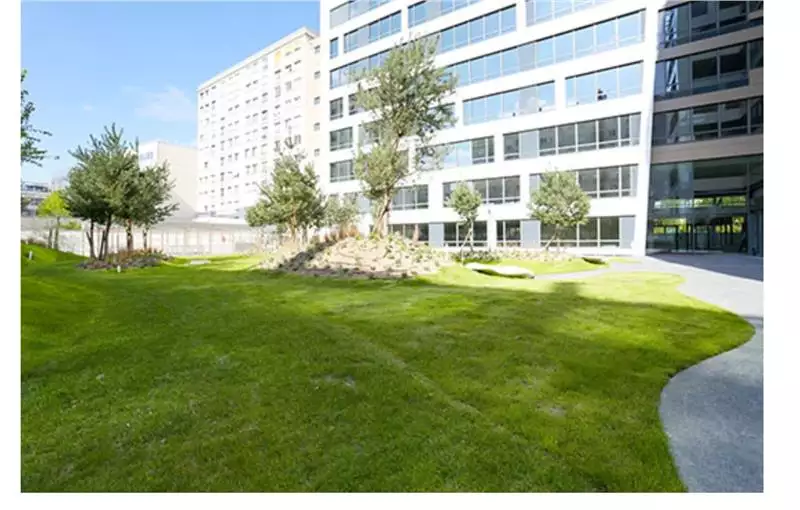 Location de bureau de 4614 m² à Montrouge - 92120