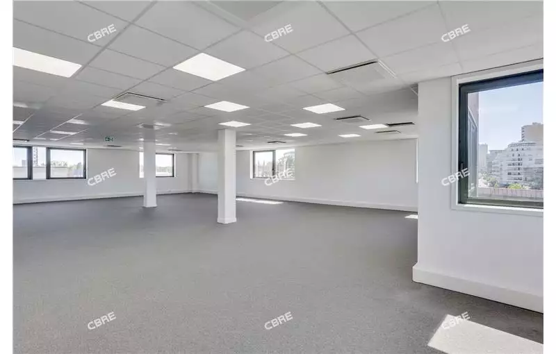 Location de bureau de 554 m² à Montrouge - 92120