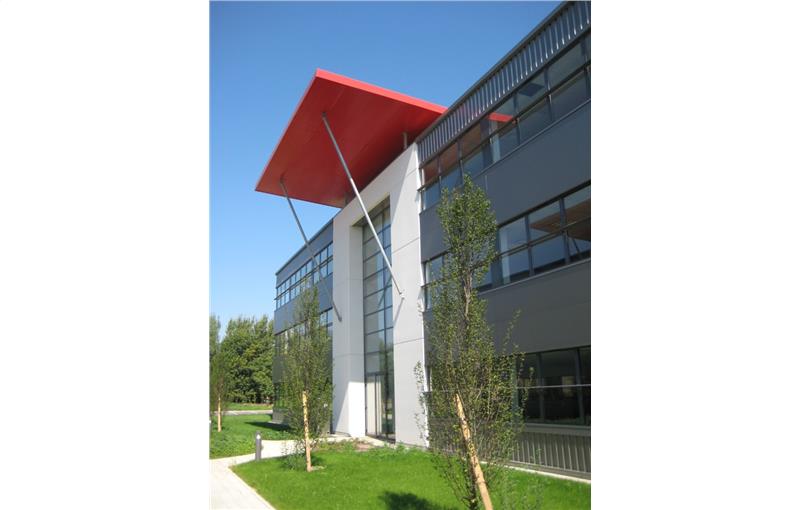 Location de bureau de 2 455 m² à Mulhouse - 68100 photo - 1
