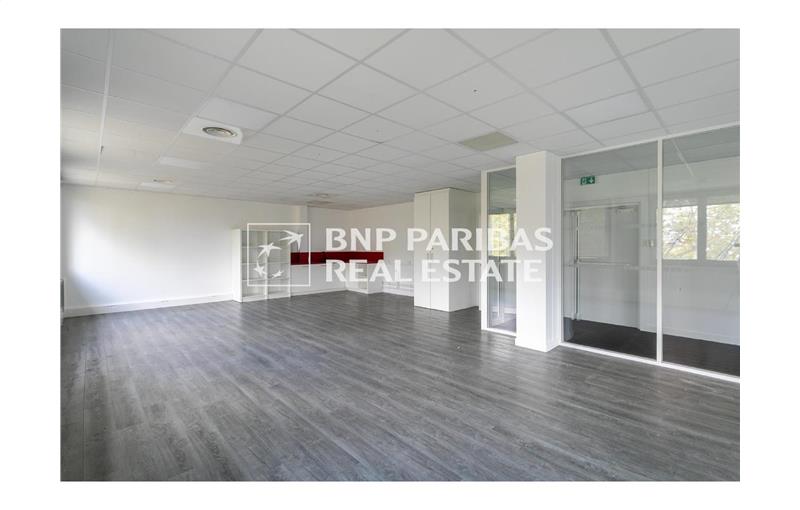Location de bureau de 4 556 m² à Nanterre - 92000 photo - 1