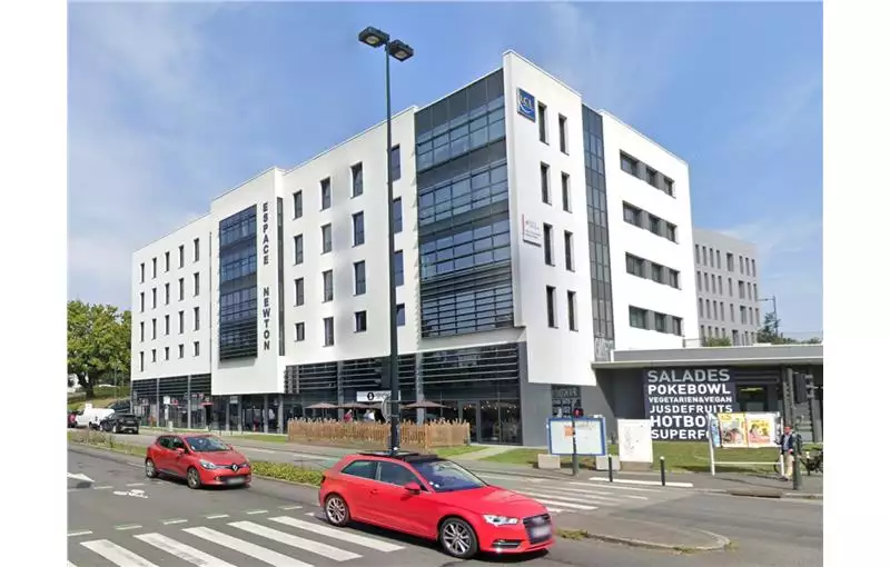 Location de bureau de 830 m² à Nantes - 44000
