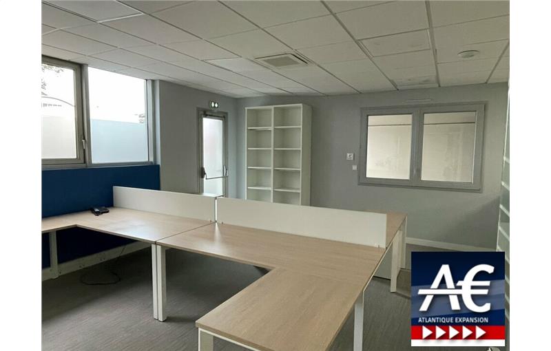 Location de bureau de 163 m² à Nantes - 44000 photo - 1