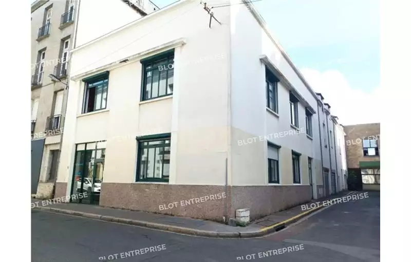 Location de bureau de 275 m² à Nantes - 44000