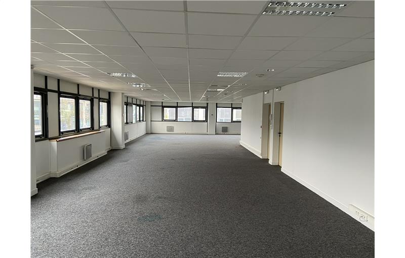 Location de bureau de 387 m² à Nantes - 44000 photo - 1