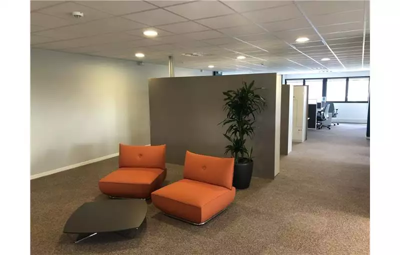 Location de bureau de 830 m² à Nantes - 44000