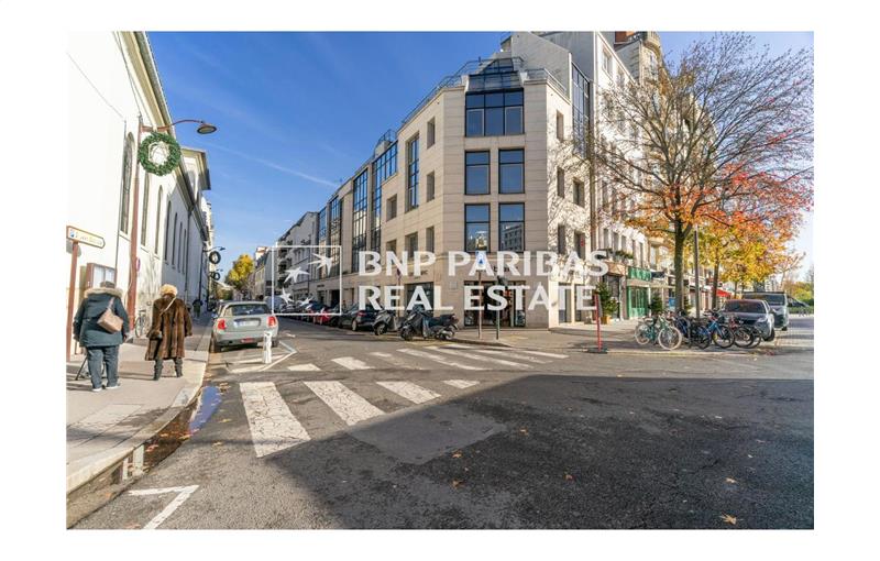 Location de bureau de 153 m² à Neuilly-sur-Seine - 92200 photo - 1