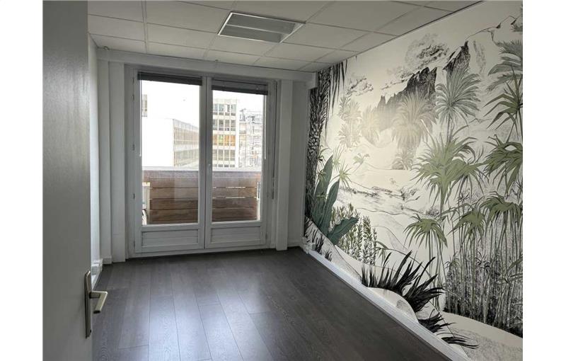 Location de bureau de 135 m² à Neuilly-sur-Seine - 92200 photo - 1