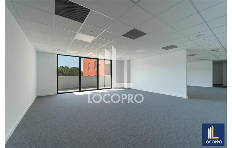 Location de bureau de 214 m² à Nice - 06000 photo - 1