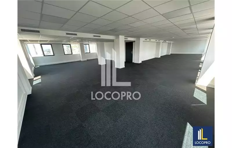 Location de bureau de 1248 m² à Nice - 06000
