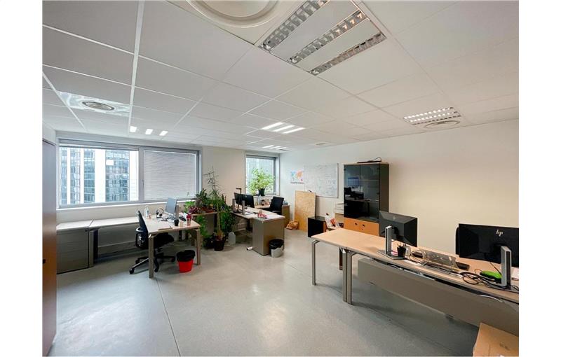 Location de bureau de 2 622 m² à Noisy-le-Grand - 93160 photo - 1