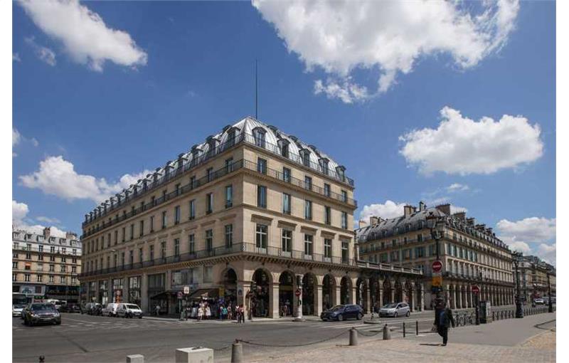 Location de bureau de 1 136 m² à Paris 1 - 75001 photo - 1