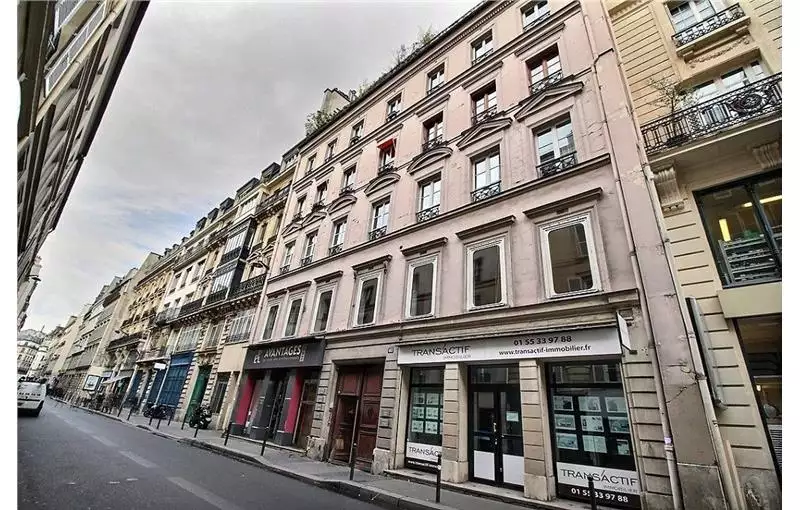 Location de bureau de 570 m² à Paris 10 - 75010