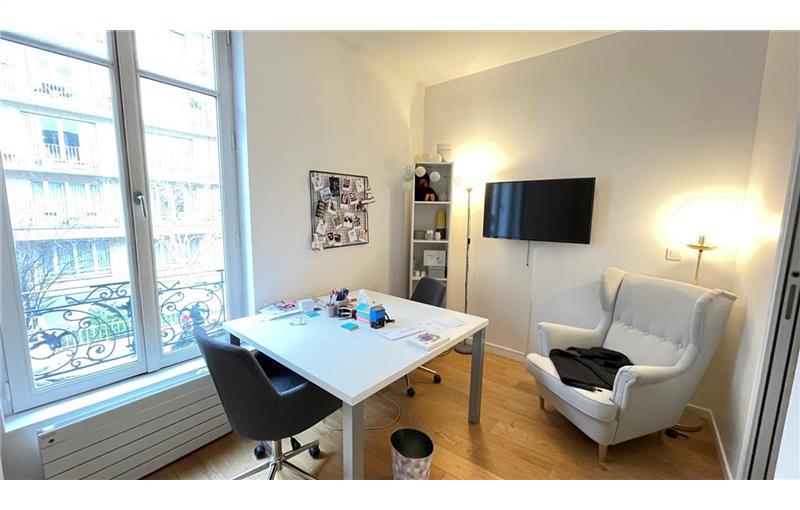 Location de bureau de 40 m² à Paris 16 - 75016 photo - 1
