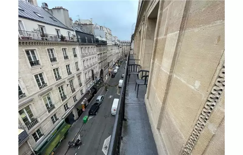 Bureaux à louer dans Paris 8 - Balcon filant