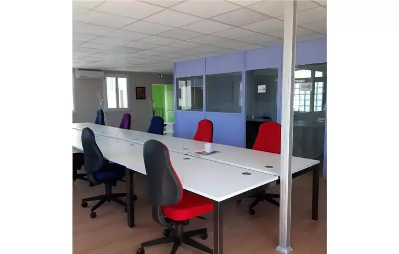 Location de bureau de 400 m² à Périgueux - 24000