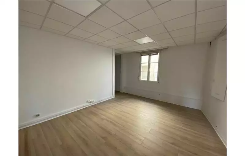 Location de bureau de 210 m² à Reims - 51100