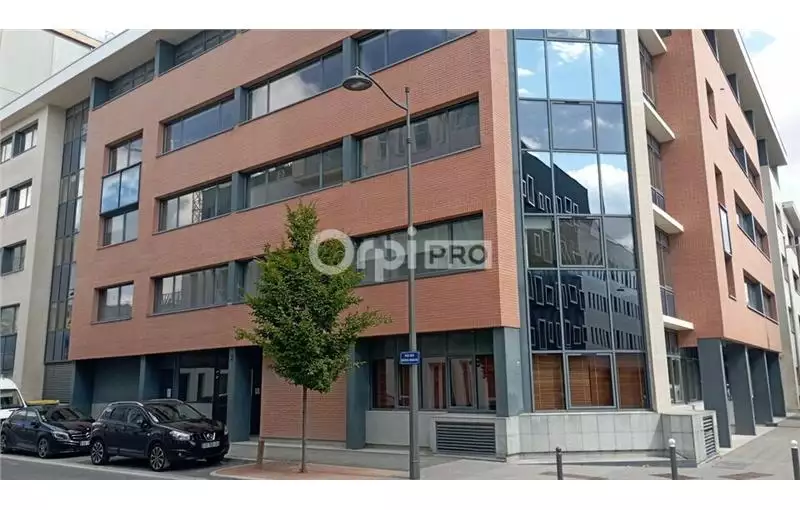 Location de bureau de 790 m² à Reims - 51100
