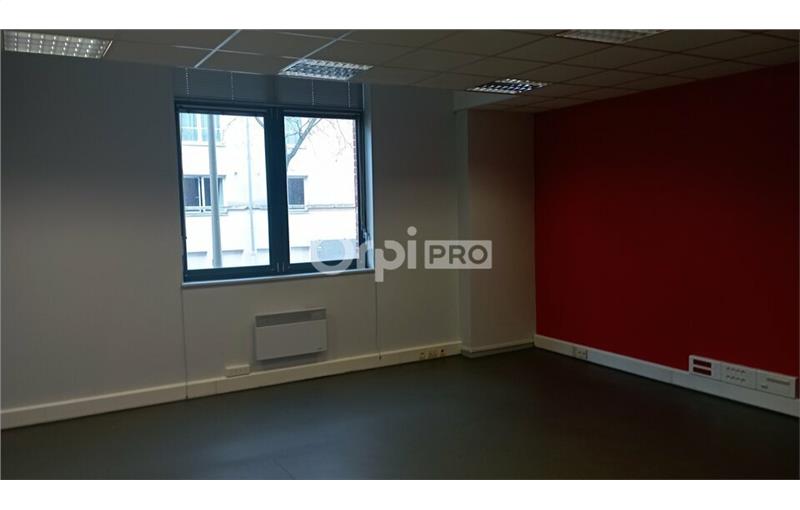 Location de bureau de 115 m² à Reims - 51100 photo - 1
