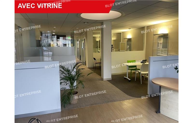 Location de bureau de 128 m² à Rennes - 35000 photo - 1