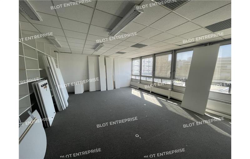 Location de bureau de 60 m² à Rennes - 35000 photo - 1