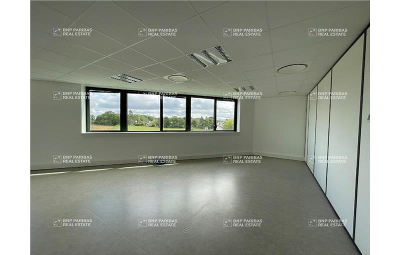 Location de bureau de 699 m² à Rennes - 35000 photo - 1