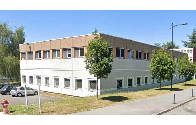 Location de bureau de 1 500 m² à Ris-Orangis - 91130 photo - 1