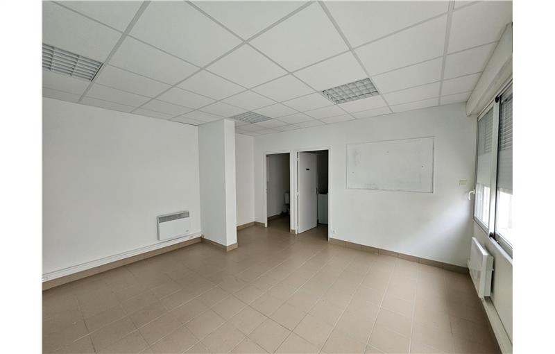 Location de bureau de 52 m² à Roanne - 42300 photo - 1