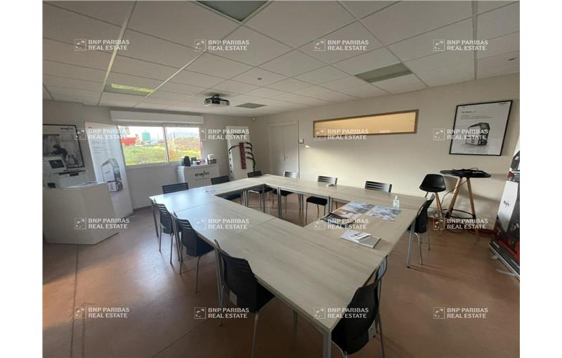 Location de bureau de 166 m² à Rochecorbon - 37210 photo - 1