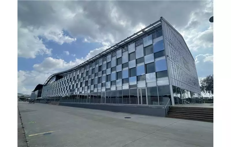 Location de bureau de 305 m² à Rouen - 76000