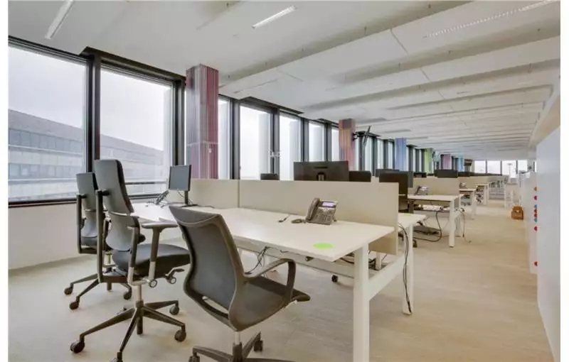 Location de bureau de 9444 m² à Rueil-Malmaison - 92500