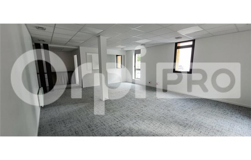Location de bureau de 61 m² à Saint-Brieuc - 22000 photo - 1