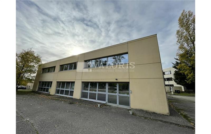 Location de bureau de 563 m² à Saint-Didier-au-Mont-d'Or - 69370 photo - 1