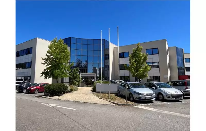 Location de bureau de 2961 m² à Saint-Grégoire - 35760