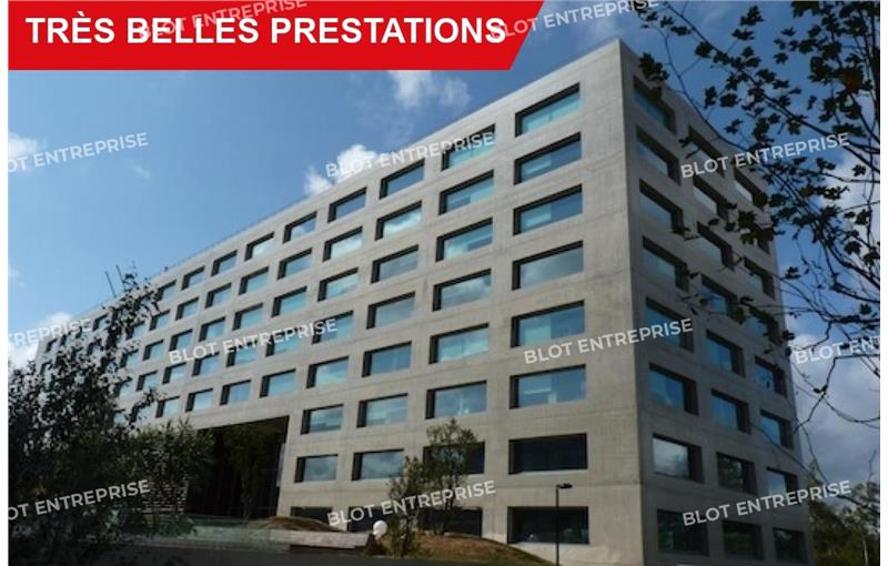 Location de bureau de 425 m² à Saint-Jacques-de-la-Lande - 35136 photo - 1