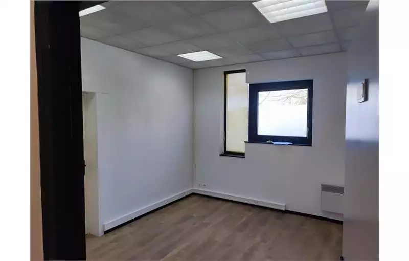Location de bureau de 80 m² à Saint-Nazaire - 44600