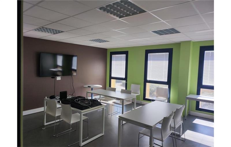 Location de bureau de 227 m² à Saint-Nazaire - 44600 photo - 1