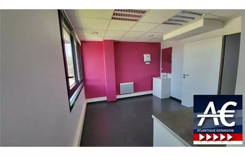 Location de bureau de 65 m² à Saint-Nazaire - 44600