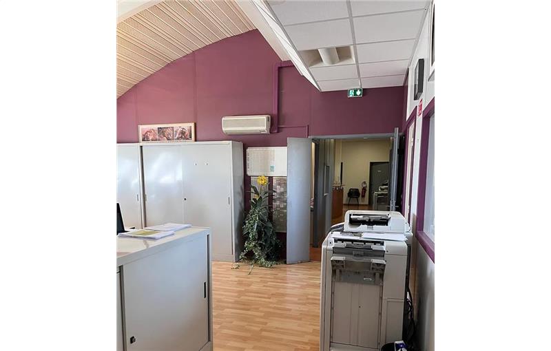 Location de bureau de 265 m² à Saint-Ouen - 93400 photo - 1
