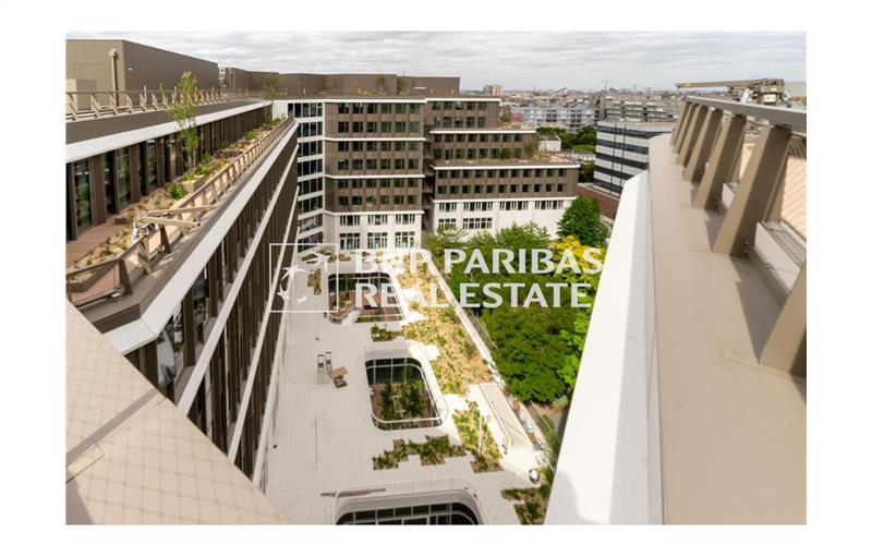Location de bureau de 9 494 m² à Saint-Ouen - 93400 photo - 1